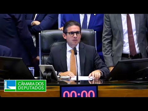 Câmara aprova suspensão de ação penal contra Delegado Ramagem - 07/05/25