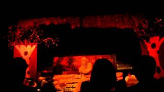 The Lion&#39;s Entrance