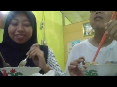 makan mie ayam bareng istri 😘