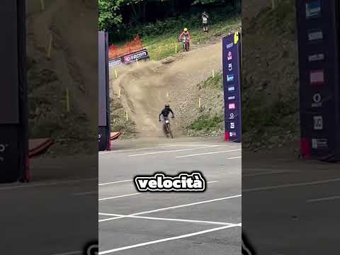 Gli aveva tagliato la strada🤯😠