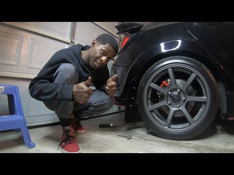 Honda Civic Type R Gets Rally Armor Mud Flaps!