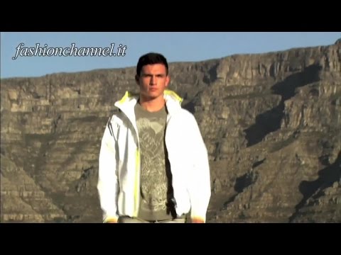 DIRK BIKKEMBERGS Menswear Spring Summer 2011 Milano 3 of 3 pret a porter by Fashion Channel