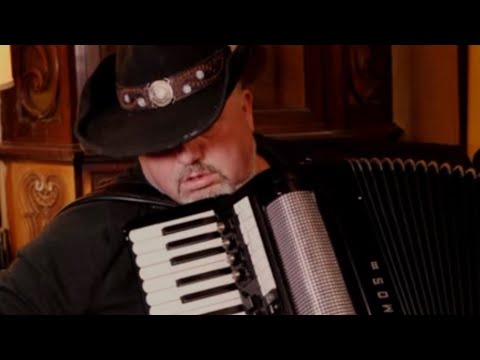 Artur Matia - Duke Kujtuar Rinine (2022)