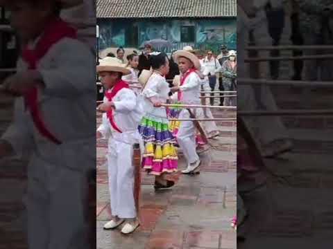 Grupo Danzas TEJEDORES DE SUEÑOS SUESCA CUNDINAMARCA.