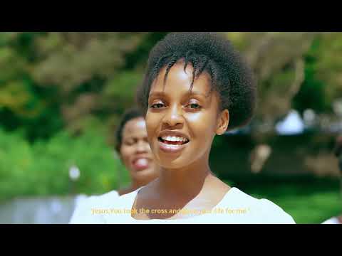 The Family Music Tz - Natembea Nikishangilia_Official_Video_2025