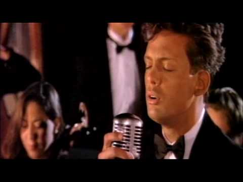Contigo en la distancia