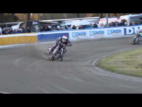 Master of Speedway moorwinkelsdam 2 mei 2015  B groep heat 1  Crash Andre Mochner