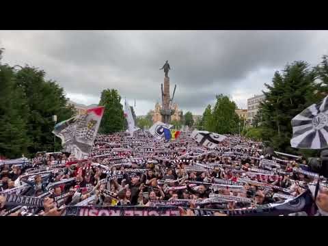 Fanii U Cluj sărbătoresc promovarea - Slavă ție studenție!