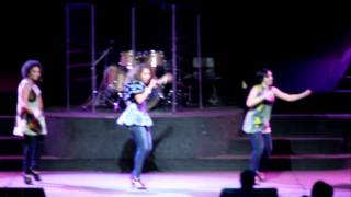 Michelle Bonilla sings 