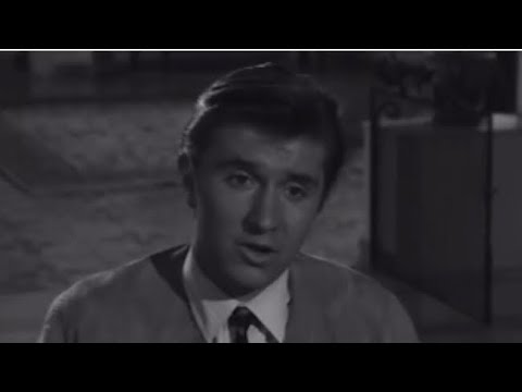 Bobby Solo: una lacrima sul viso.