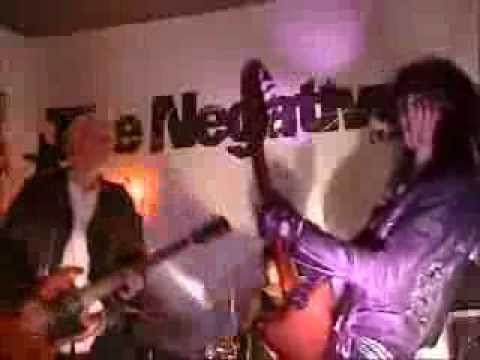 The Negatives - It Still Spins (video)