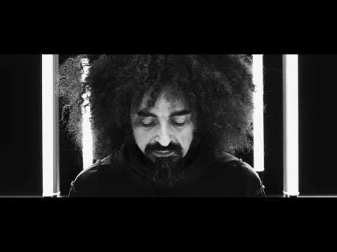download lagu mp3 mp4 Prosopagnosia Caparezza, download lagu Prosopagnosia Caparezza gratis, unduh video klip Prosopagnosia Caparezza