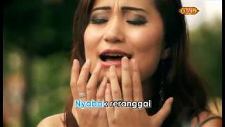 Download lagu Agi Menais Litan Demalam  - Melissa Francis (Karaoke) mp3