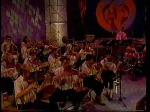 JARI SILLANPÄÄ - Eron hetki on kaunis & kruunaus Tangokuninkaaksi (Tangomarkkinat 1995)