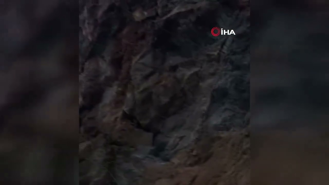 Mersin-Antalya karayolunda heyelan: Yol trafiğe kapandı, 1 yaralı