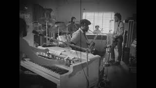 Bruce Springsteen - Walking in the Street / Lovers in the Cold (Studio Outtake, October 1974)