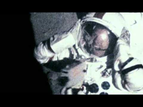 Rob and  Mark Review Apollo 18