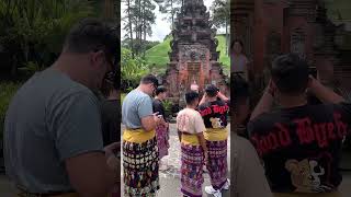 Download lagu Tirta Empul Tample Part 1 mp3