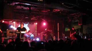 Underoath - Anyone Can Dig a Hole But It Takes a Real Man to Call It Home (LIVE HQ)