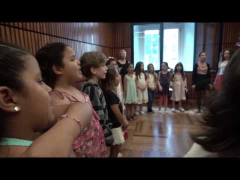 Oreru-TONOLEC-Coro de niños De Sembrar