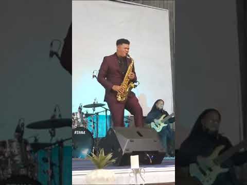 August West Gospel Hymn Vol lof en dankbaarheid