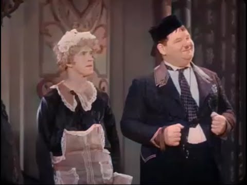 UN NUOVO BELL'IMBROGLIO - Stanlio & Ollio - Corto a Colori