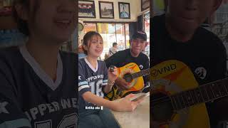Download lagu Buskers and Amoy, a viral duet from Singkawang. Wang Shi Zhi Neng Hui Wei mp3