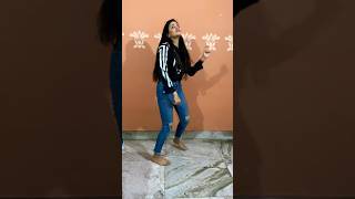Time traveller dance #dance #shortsvideo #youtubeshorts #timetraveler #mia #trending #viralvideo