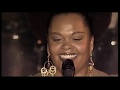 Jill Scott - Golden (Live in Paris)