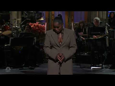 Keke Palmer revealed she’s pregnant during her SNL monologue