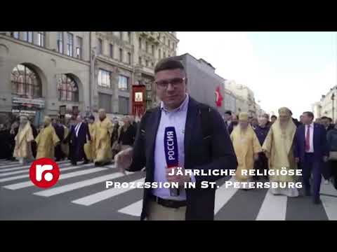 Jährliche religiöse Prozession in St.  Petersburg