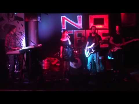 Contrada Kaos - Love Starts With A Spark