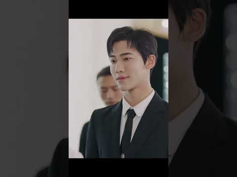 🤩Romantic reunion！Qing&JiChu meets in modern day#优酷 #YOUKU #花青歌 #DifferentPrincess #宋伊人 #丁泽仁 #shorts