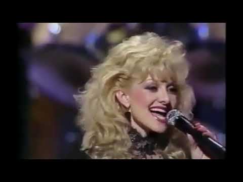 Stella Parton Sings "You're The Reason I'm Living" Live at the Ryman