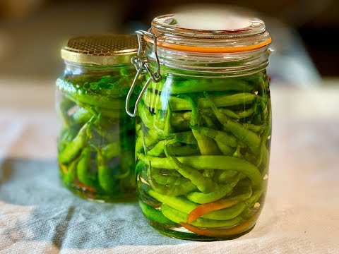 Peperoncini Sott'aceto Ricetta Facile e Gustosa - Pickled Chillies Easy and Tasty Recipe