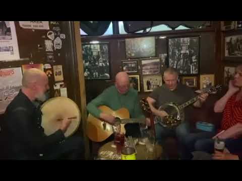 O'Donogues bar Dublin live music Saturday 22nd April 2023.