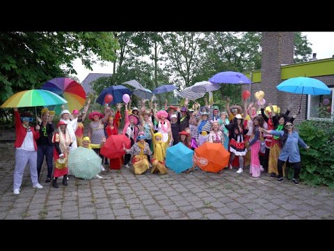 Lipdub van 123Lipdub - Baseballs - Umbrella (2019-06-12)