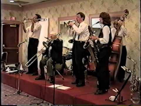 "Davenport Blues" - Mick Collins with the Hot Five Jazzmakers and Spiegle Willcox guesting!