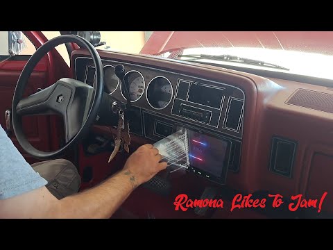 Putting some modern audio tech into my 1987 Dodge D100 (Project Ramona)