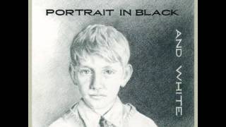 Eddie Higgins Trio -- Retrato Em Branco E Preto (Portrait in Black and White)