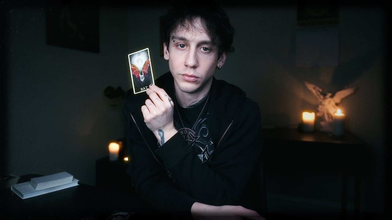 this love reading appears when it's necessary (very honest)