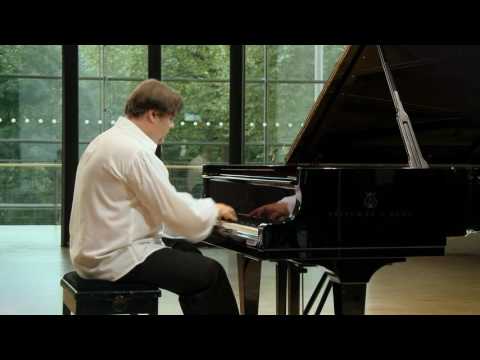 ANDRÉ PARFENOV: 'Liszt Imagination' für Klavier solo