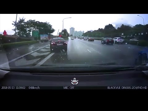 13may2018 Renault Fluence SLM5895R cutting over chervon dangerously at expressway