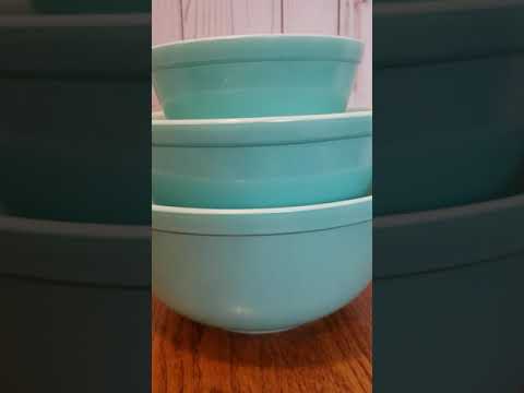 Pyrex 401 Blue