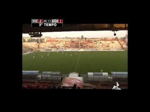 Calcio, Lega Pro Prima Div. Gir. A 2013/14 - 9^ g.ta: Vicenza-Alto Adige 3-1