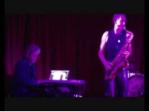 THE SNAKE DAVIS BAND - HYSTERIA.wmv