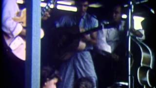 ELVIS PRESLEY - I&#39;M LEFT, YOU&#39;RE RIGHT, SHE&#39;S GONE (live)