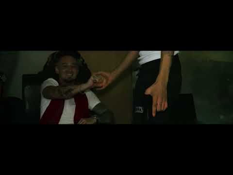 Uzii Gaang - UZIIMALOY (FEAT TRAPMALOY)