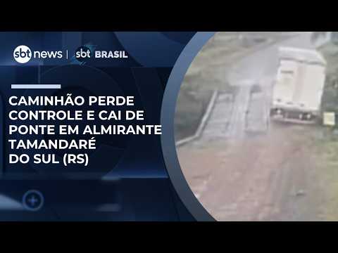 Motorista perde controle e caminhão cai de ponte no RS e deixa dois feridos | #SBTBrasil