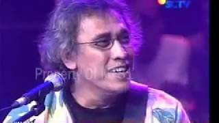 Download lagu IWAN FALS BY REQUEST SCTV 2006 mp3 Download lagu IWAN FALS BY REQUEST SCTV 2006 mp3